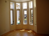多角形の窓,床材は無垢カバザクラ（ユニー）,低温床暖房